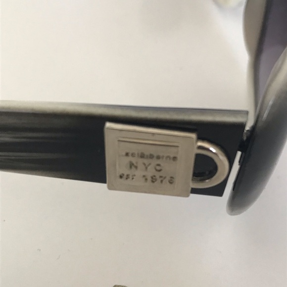 Liz Claiborne Black and White Striped Sunglasses 🔴 - Picture 3 of 6